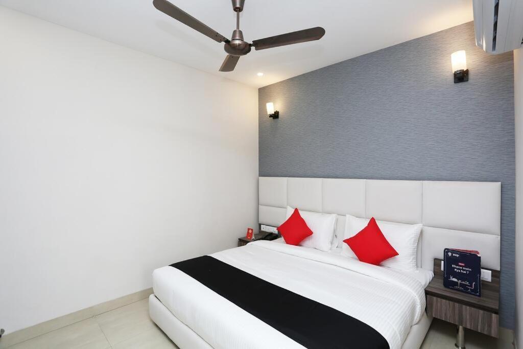 Mavens Inn Gurgaon Exterior foto